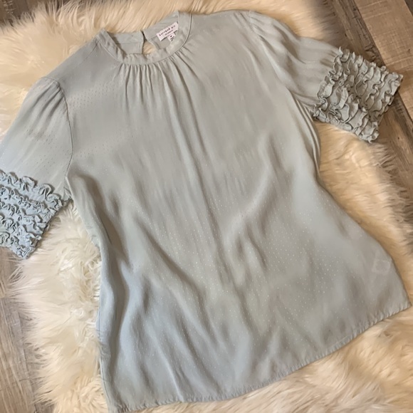 Anthropologie Tops - Anthropologie Current Air ruffle sleeve blouse top M